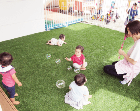 くりの木保育園０歳児専用園庭